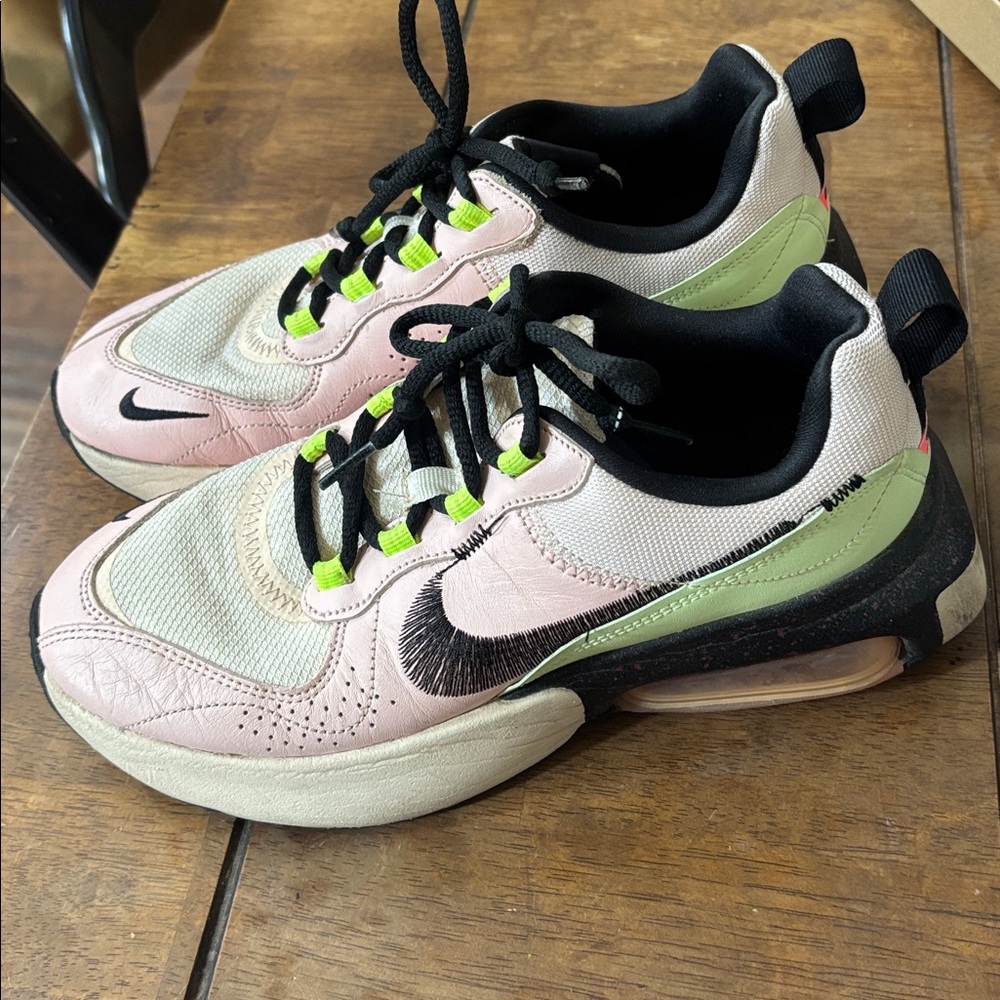 Nike Air Max Verona Guava Ice EUC
